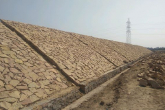 West bund - Stone pitching